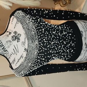 NWT ❗️  L/C lizette collection white faux pearls black sexy festive top size m